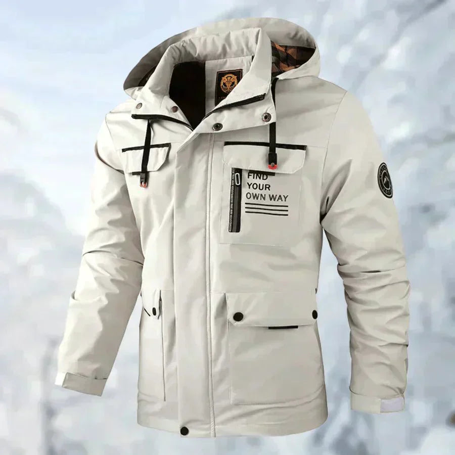 TLA | Bequeme wind- und wasserdichte Outdoorjacke